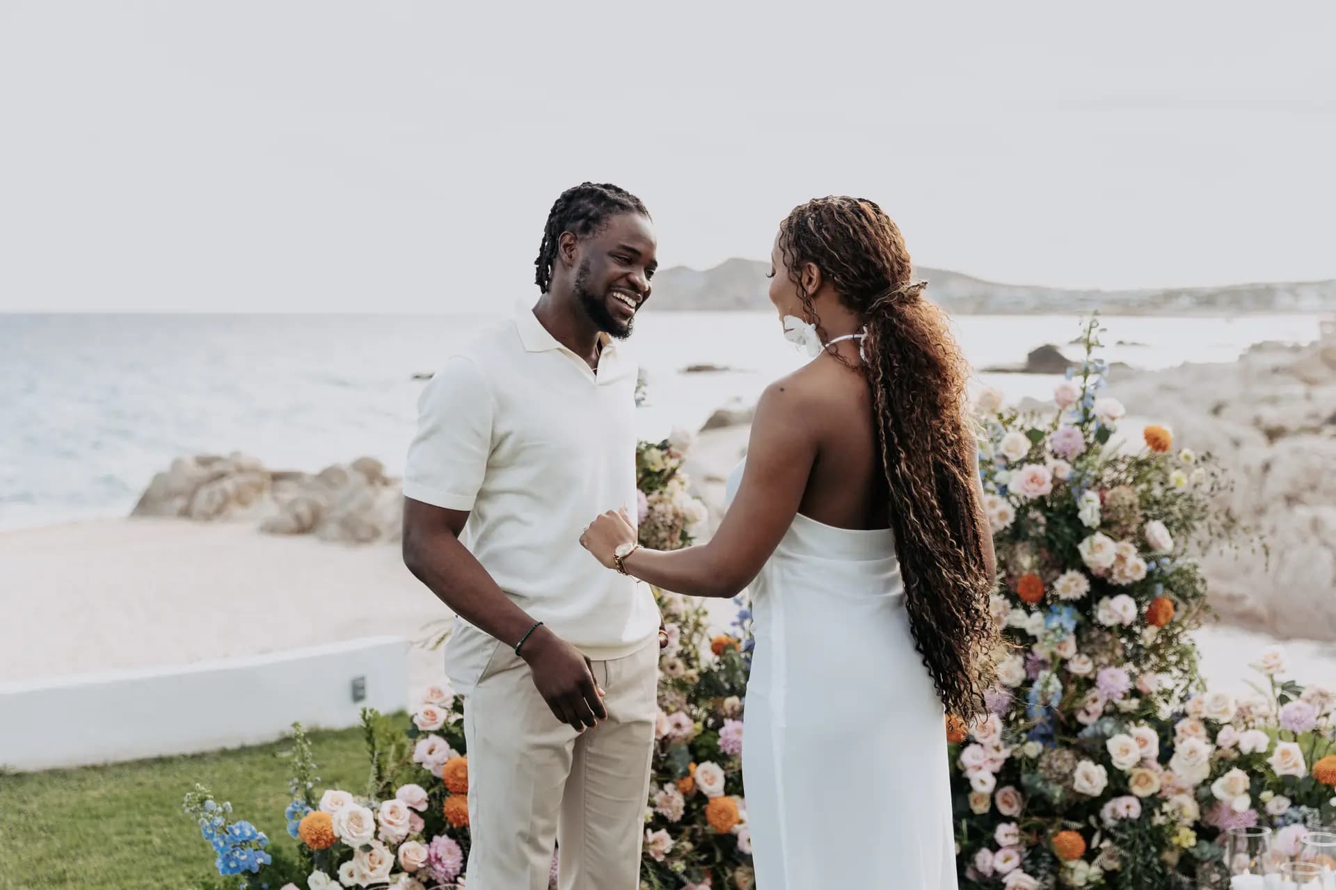 Temiloluwa and Olugbenga in Cabo, black and white